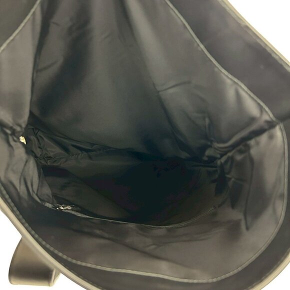 GUCCI Authentic Black Leather Backpack - Picture 8 of 9